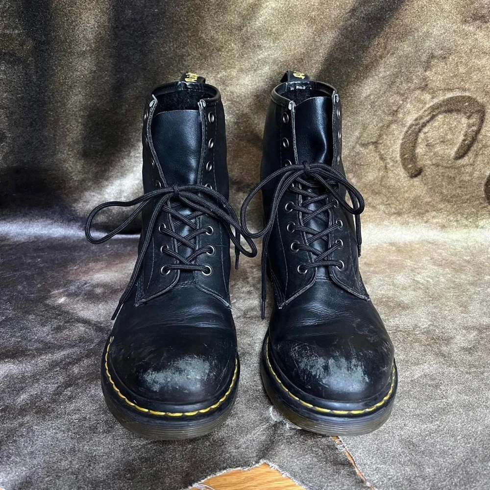 Dr martens black leather lace up combat boots mens size 9 US womens 10 US - Picture 3 of 4